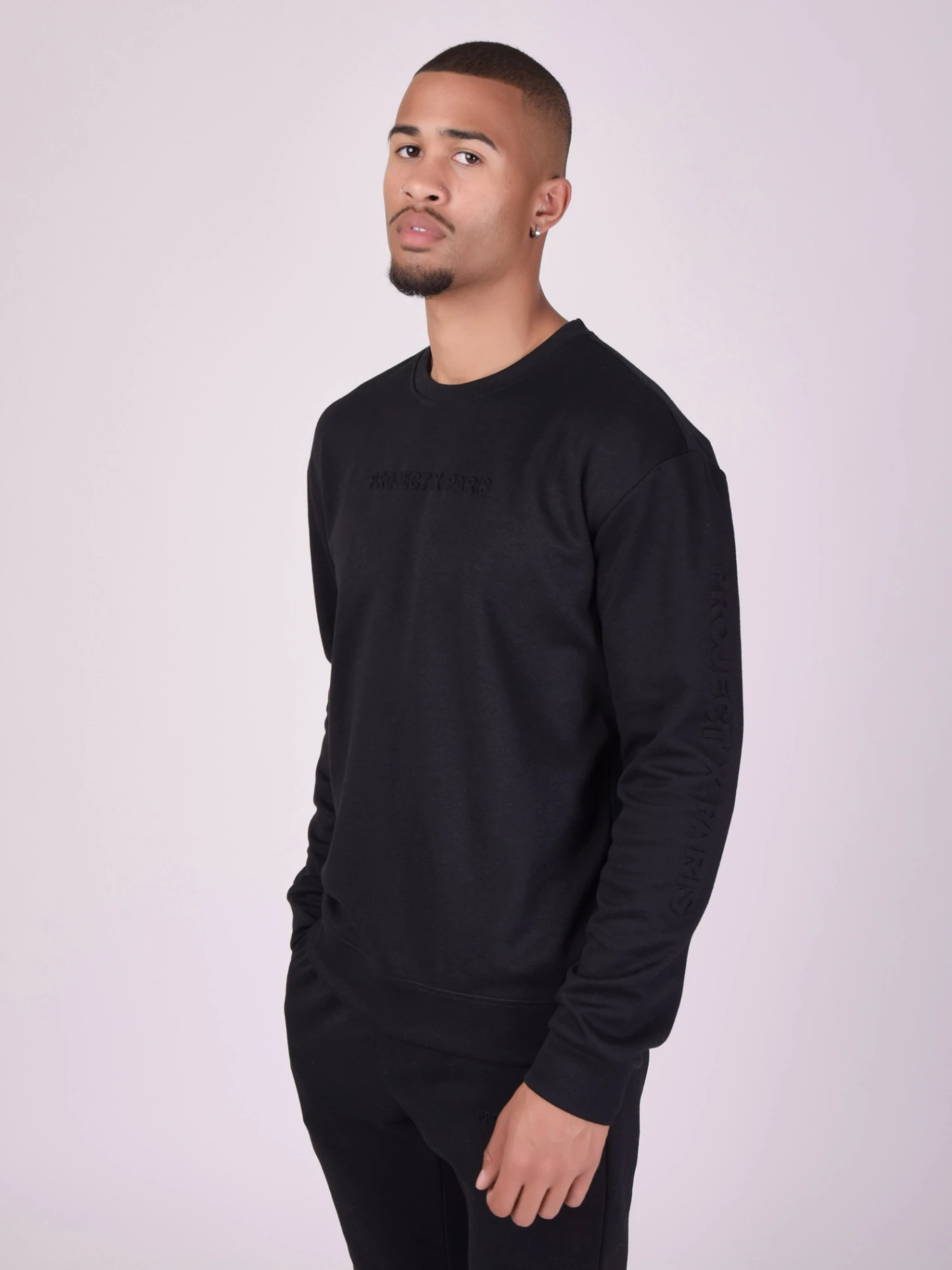 Sweat Col Rond Logo Relief Basic