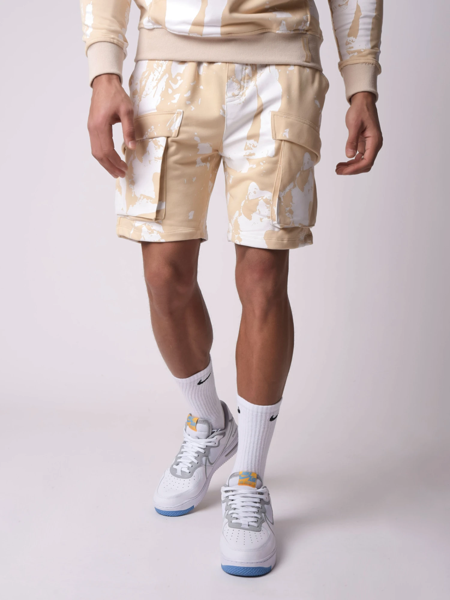 Short Molleton Delavé Et Tacheté – Image 2