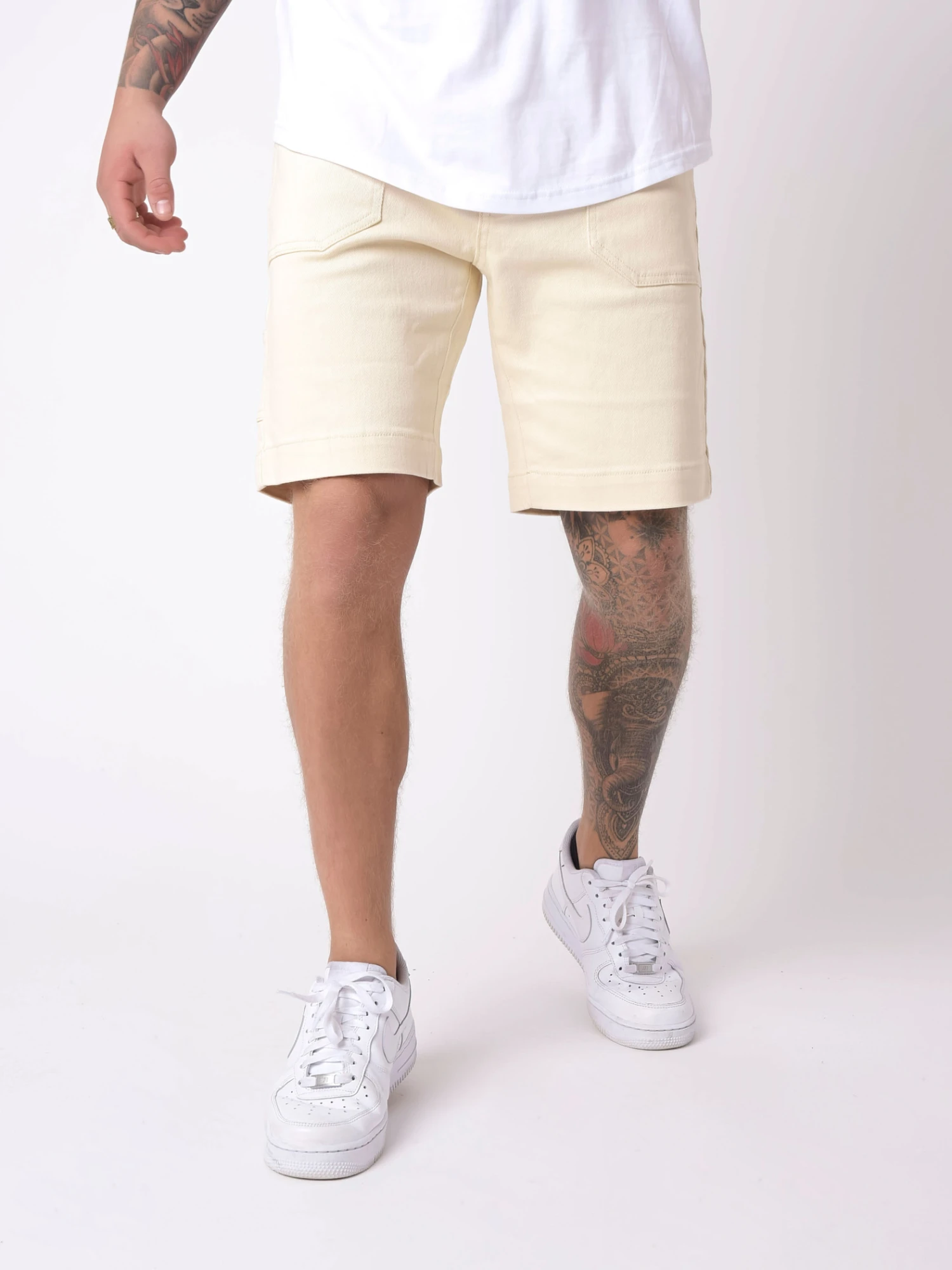 Short Style Denim Avec Empiècement Couture – Image 2