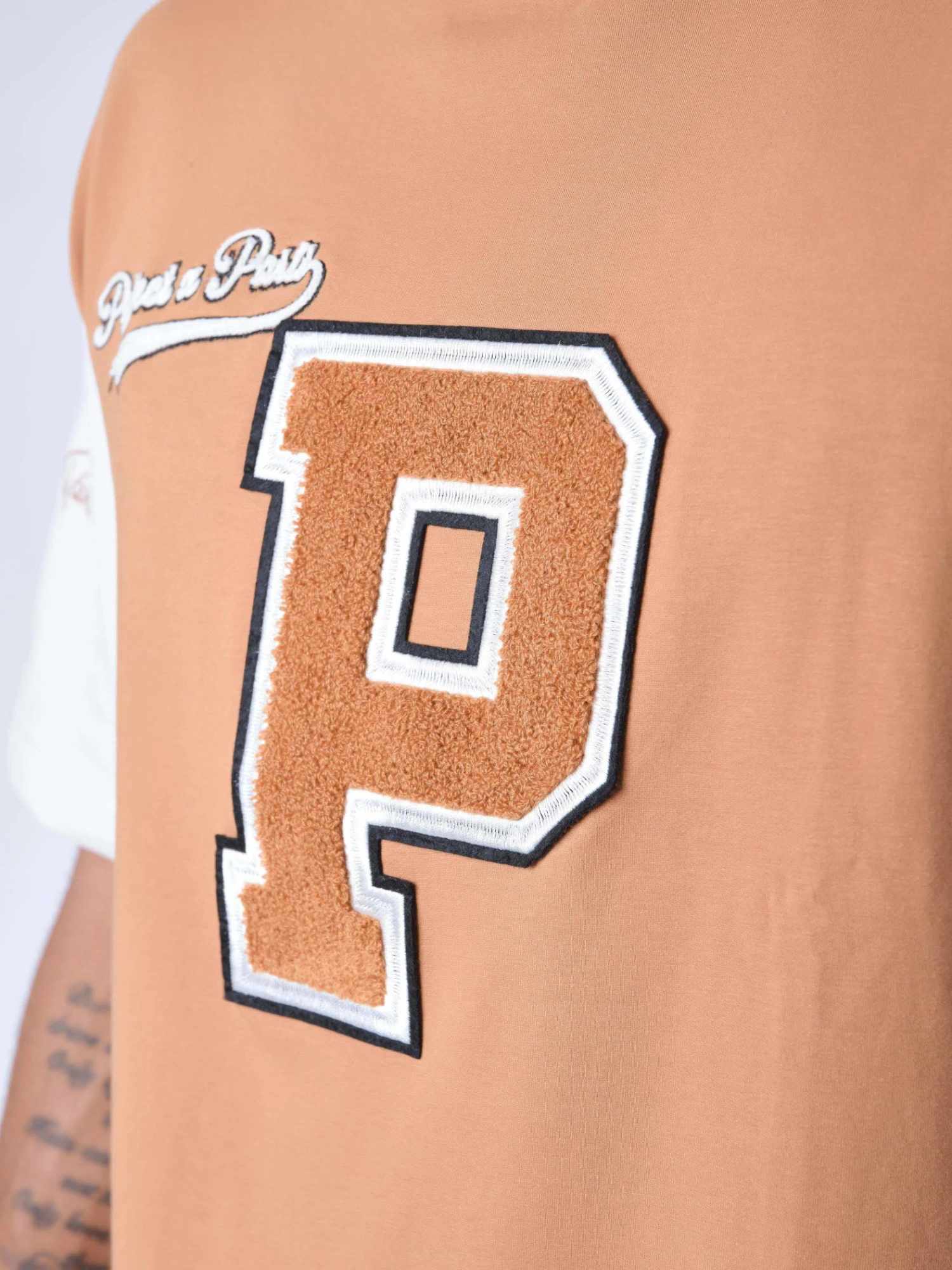 T-shirt Bicolore Style Universitaire – Image 6