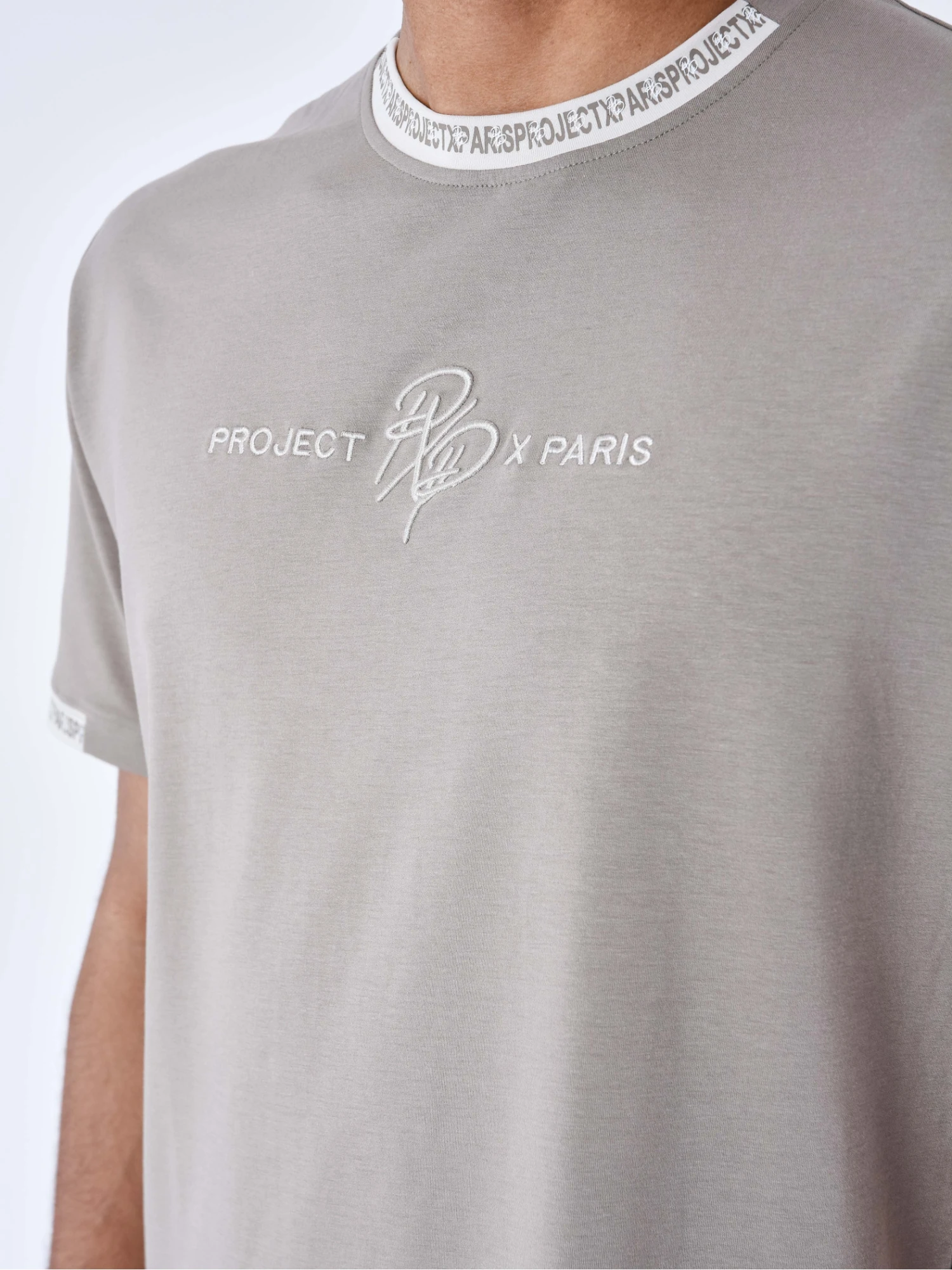 Tee-shirt Uni Avec Bande Logo – Image 6