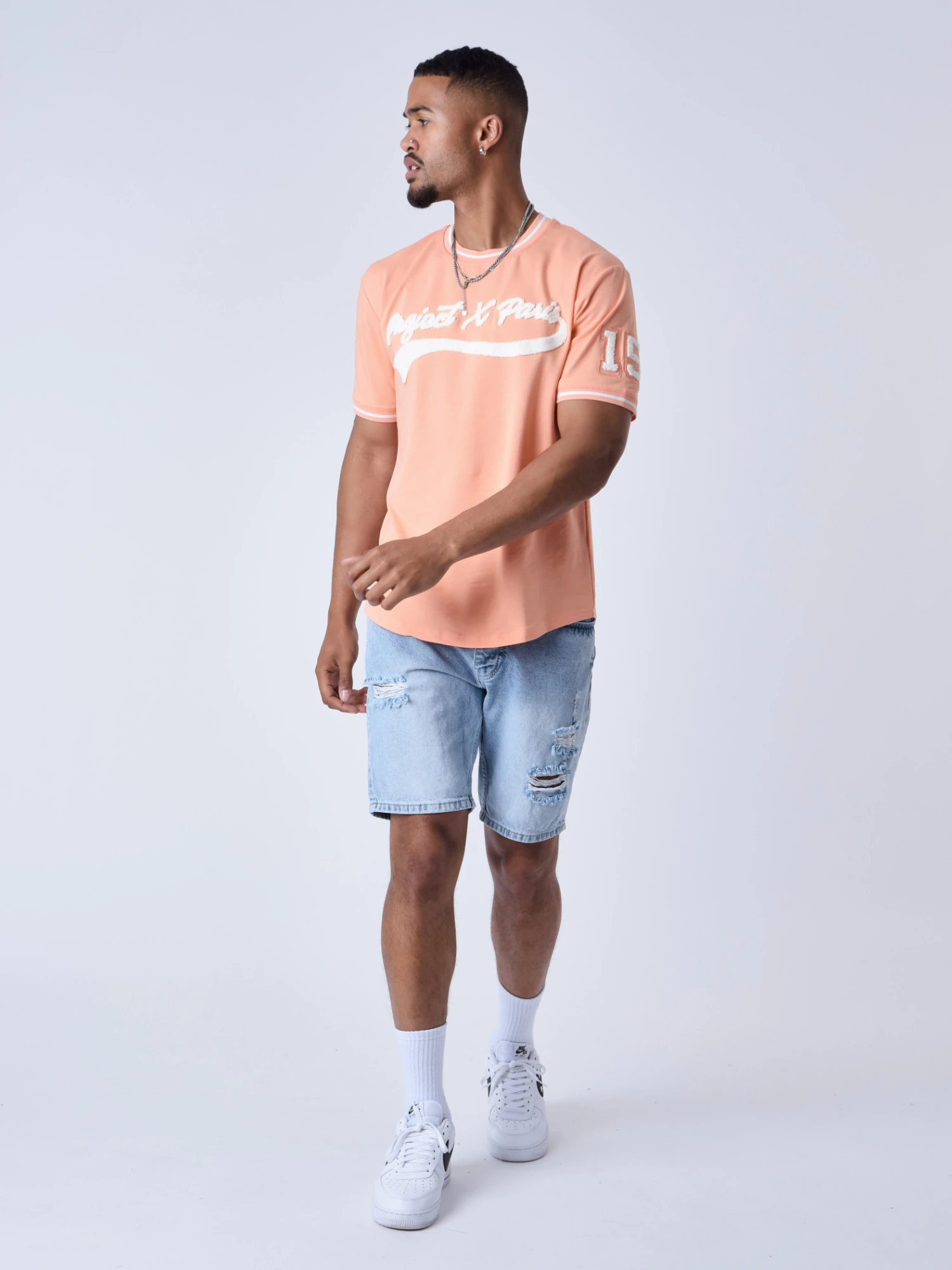 T-Shirt Style Universitaire Avec Logo – Image 2