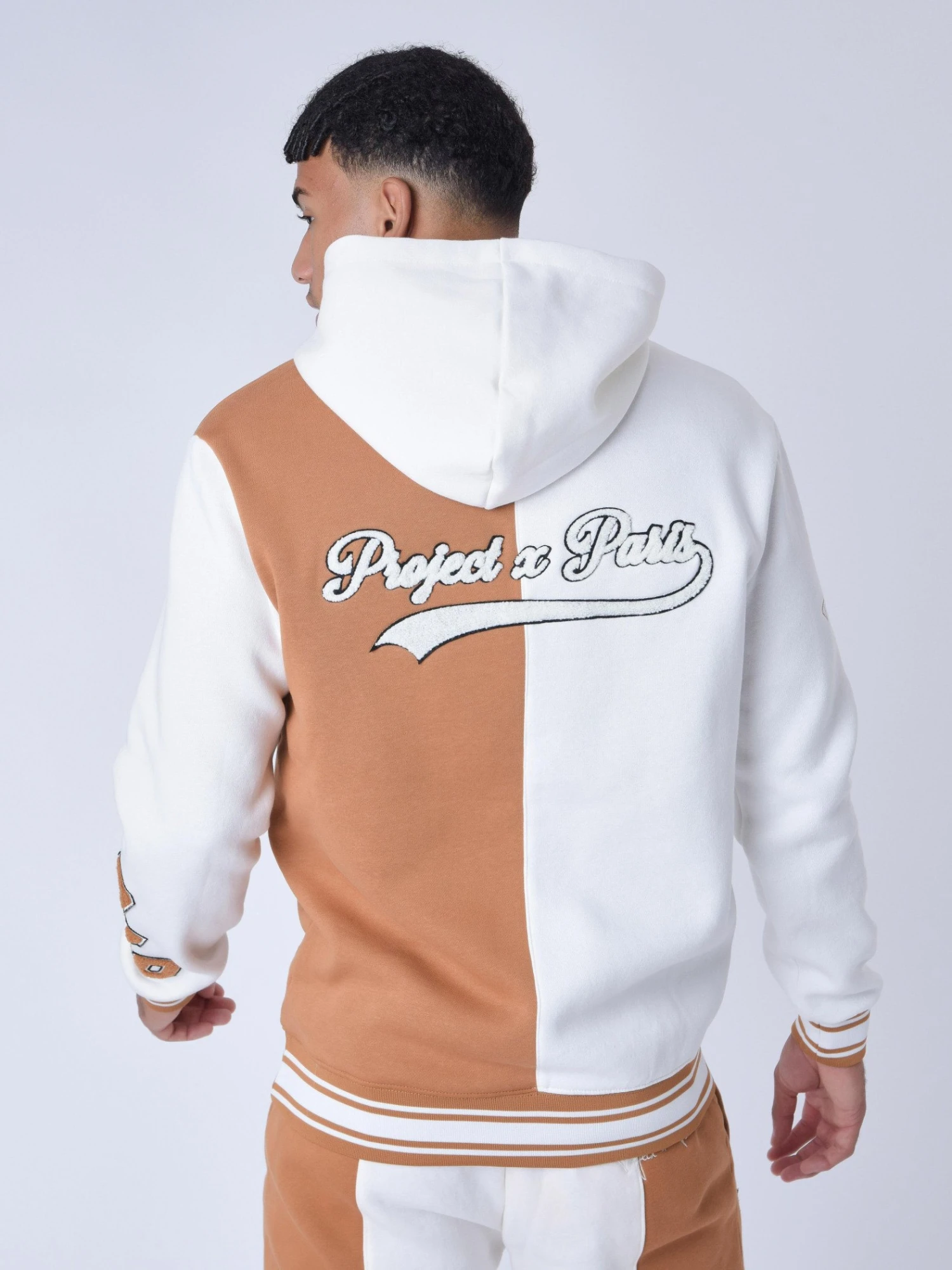 Sweat Ă Capuche Style Universitaire Avec Logo