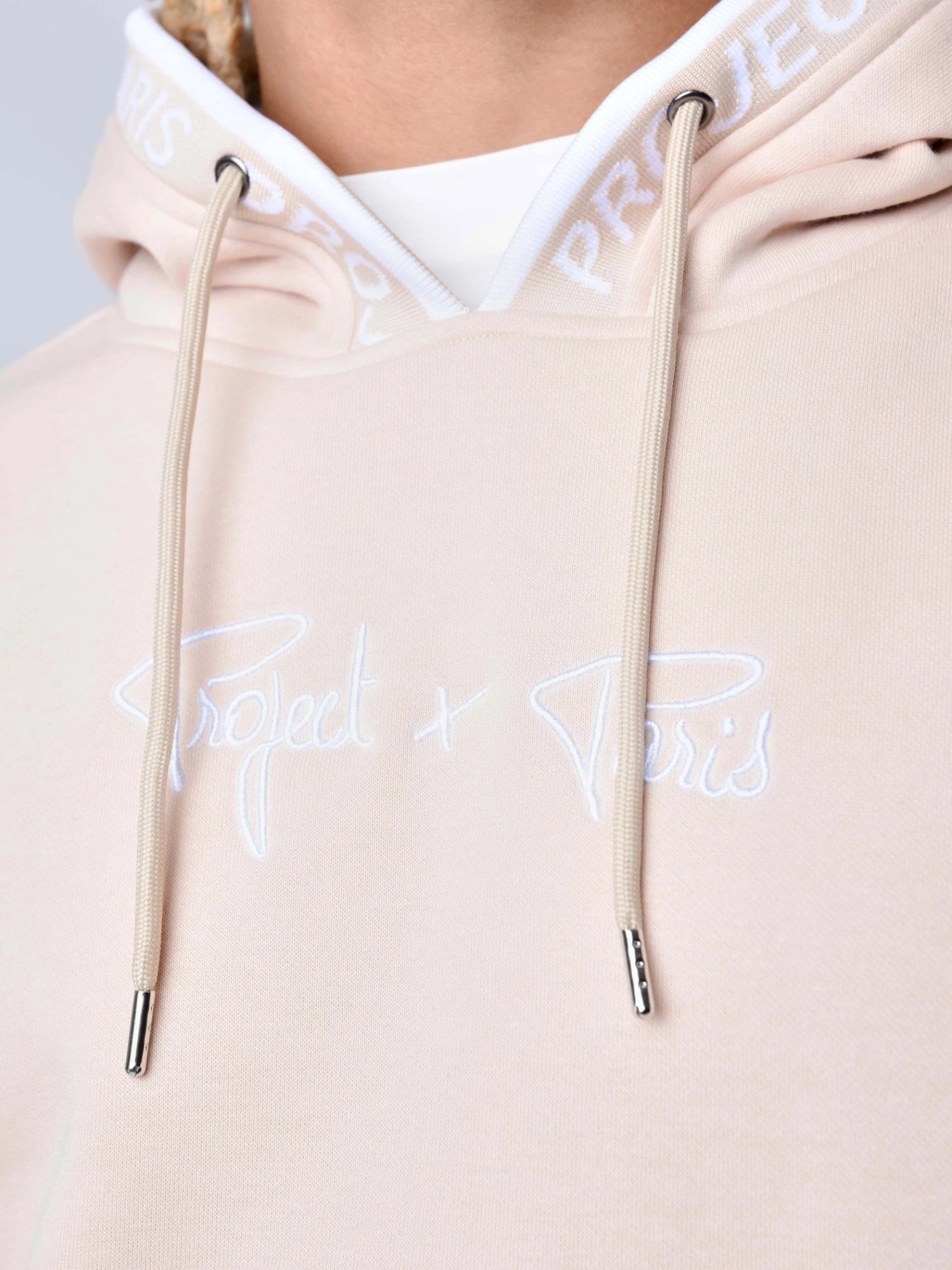 Sweat à Capuche Bord Tricoter Logoté – Image 4