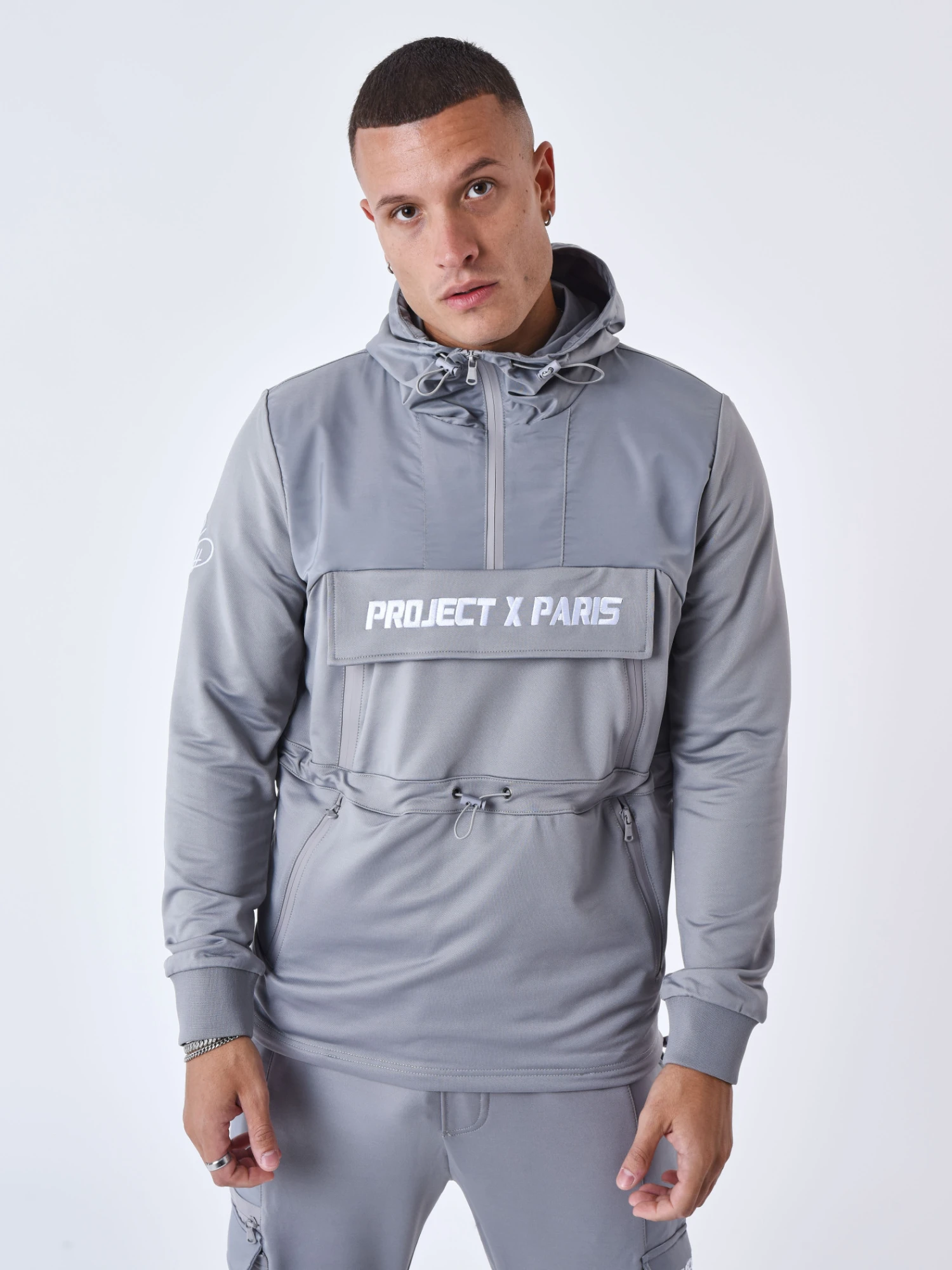 Sweat à Capuche Style Coupe Vent – Image 8