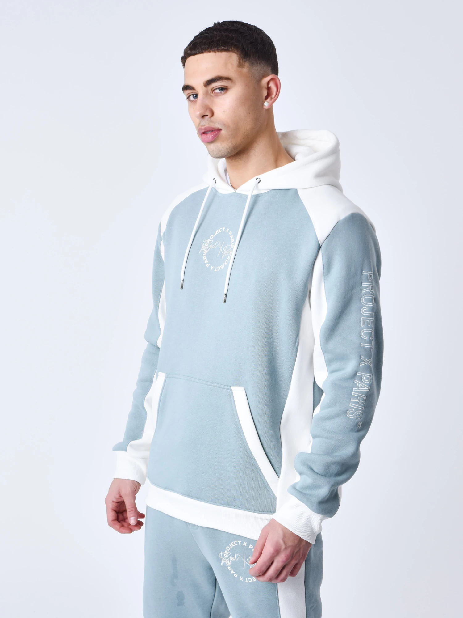 Sweat à Capuche Bicolore – Image 6