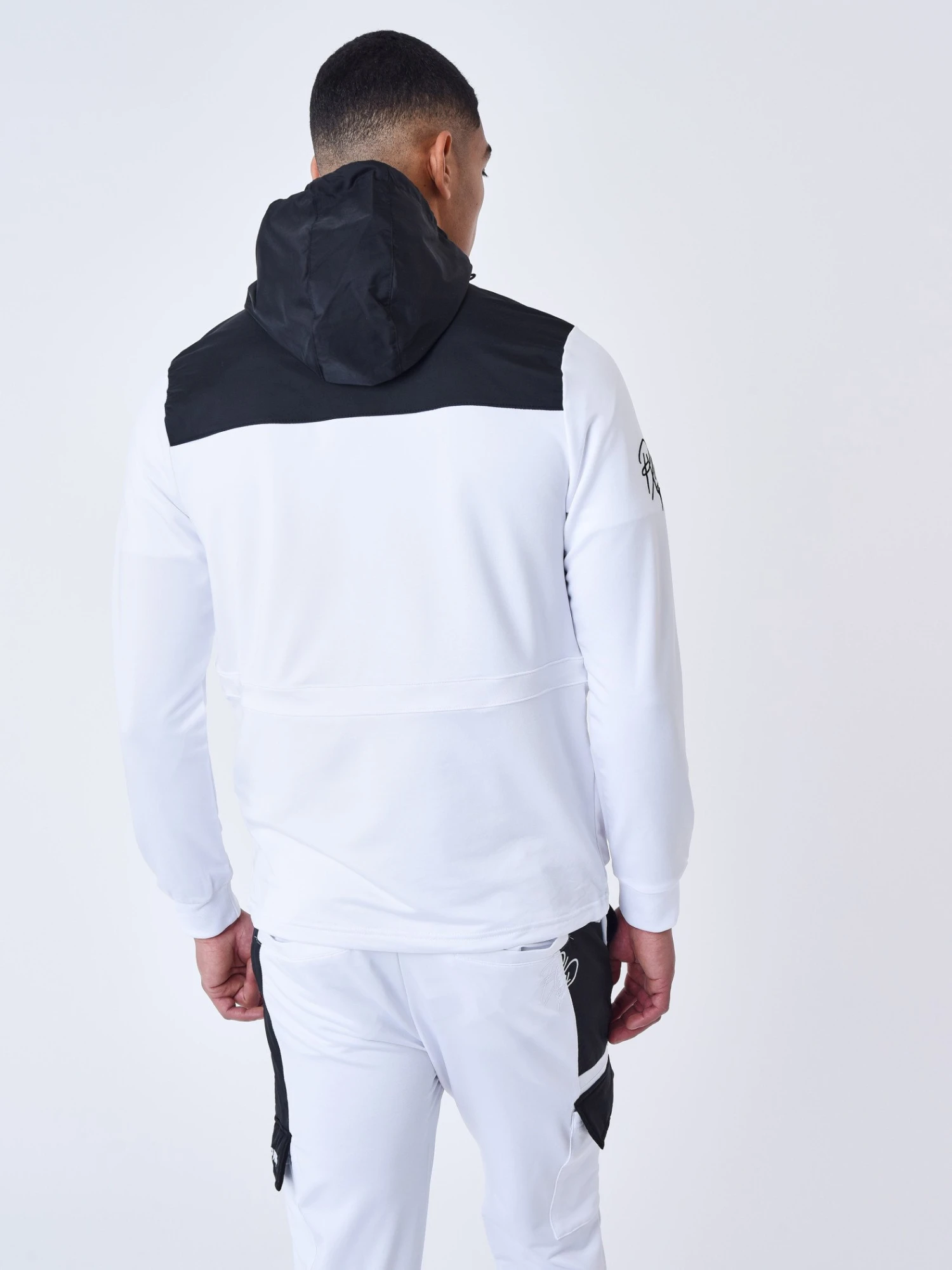 Sweat à Capuche Style Coupe Vent Bicolore – Image 2