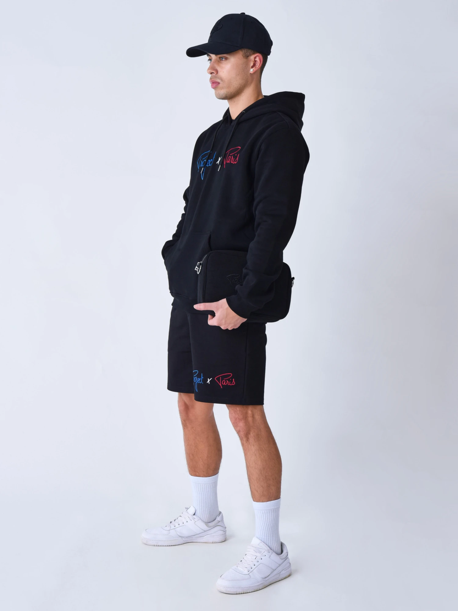 Sweat à Capuche Signature Tricolor – Image 2