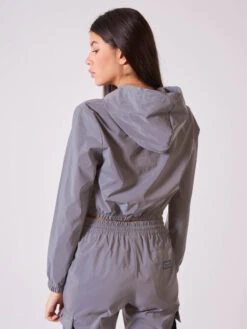 Coupe-vent Court Logo