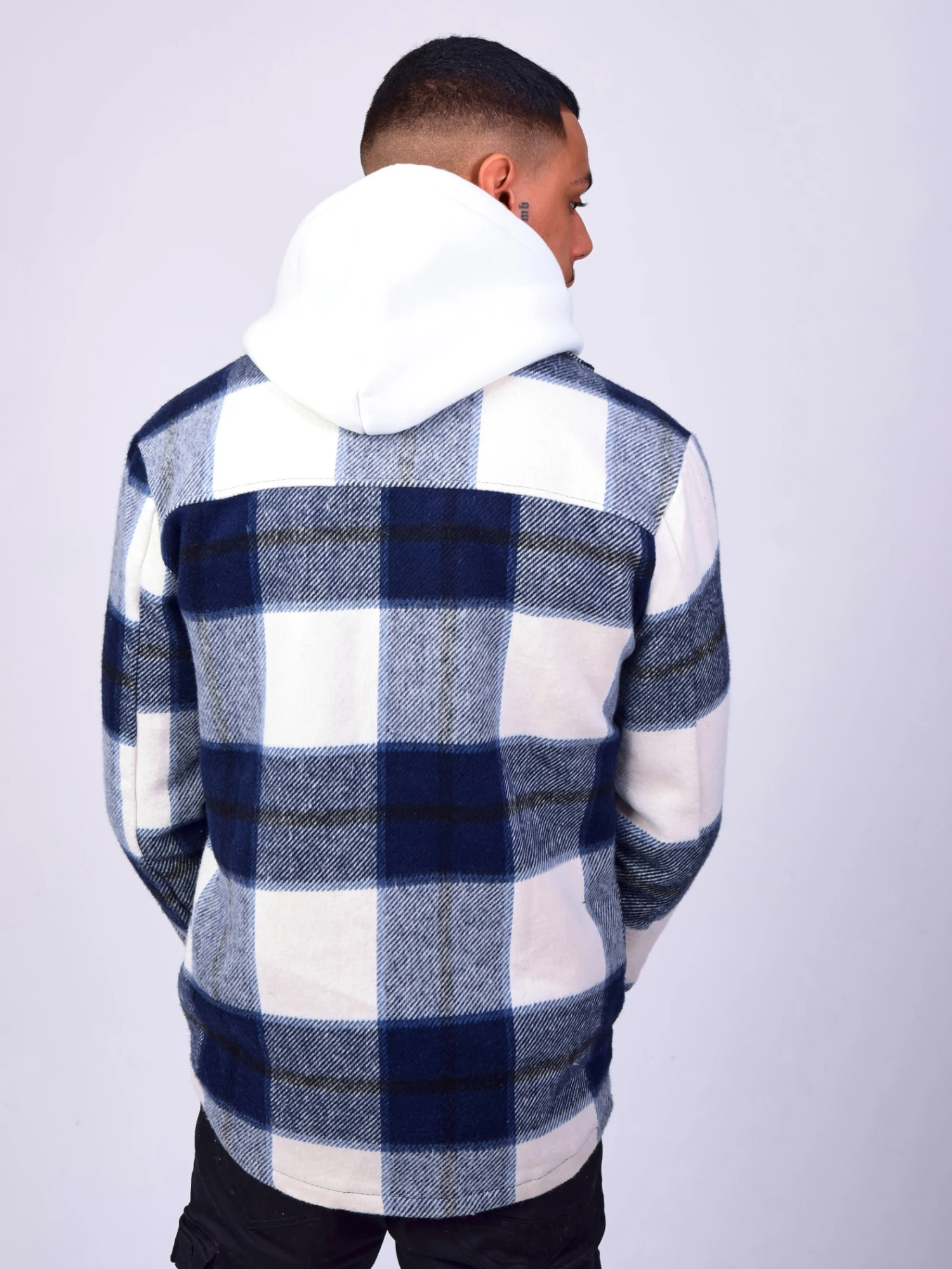 Surchemise Unisexe à Motif Maxi Carreaux Blanc Et Bleu – Image 4