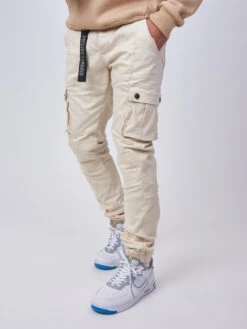 Jean Slim Style Cargo Détail Surpiqure