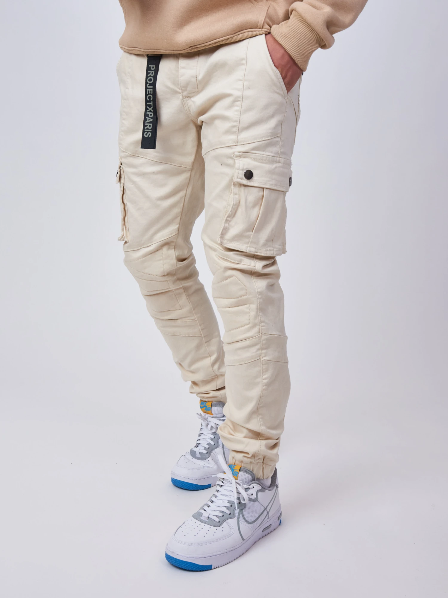 Jean Slim Style Cargo Détail Surpiqure