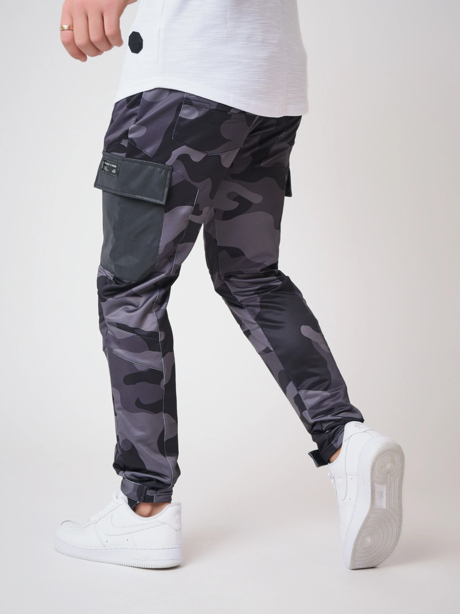 Pantalon De Jogging Motif Camouflage, Empiécement Biker – Image 4