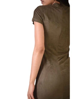 Robe Moulante Effet Daim à Manches Courtes