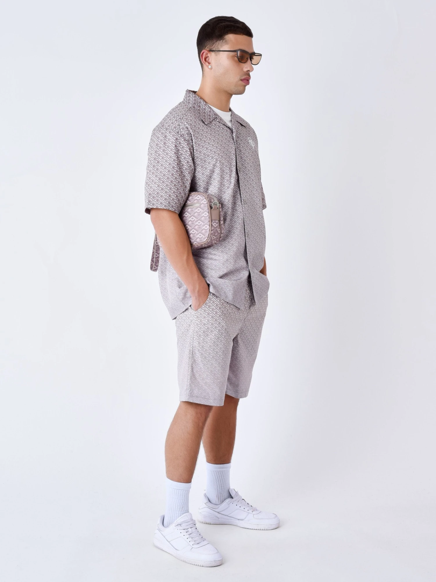 Short Imprimé Graphic Gaze Dégradé – Image 5