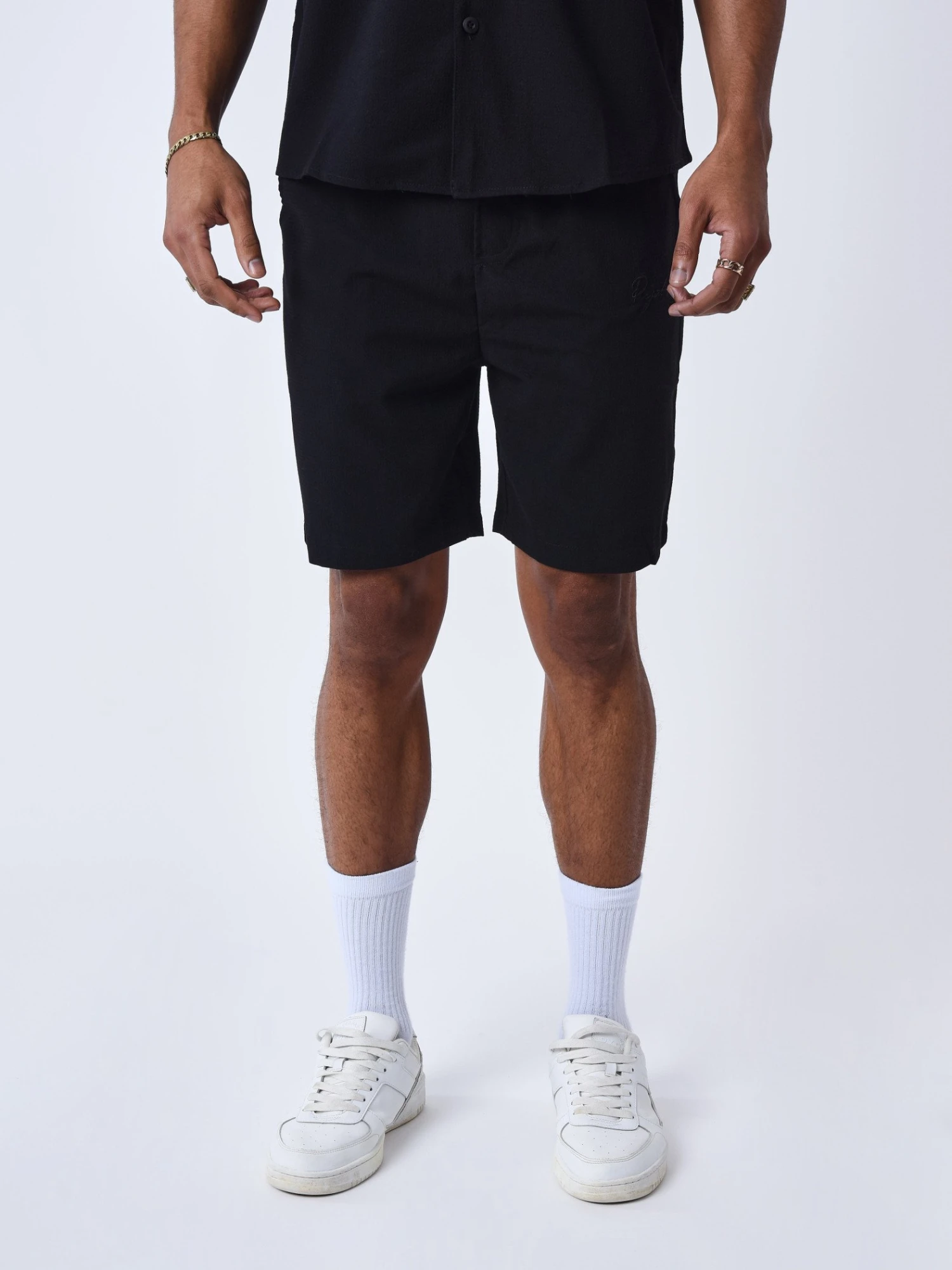 Short Texturé Brodé