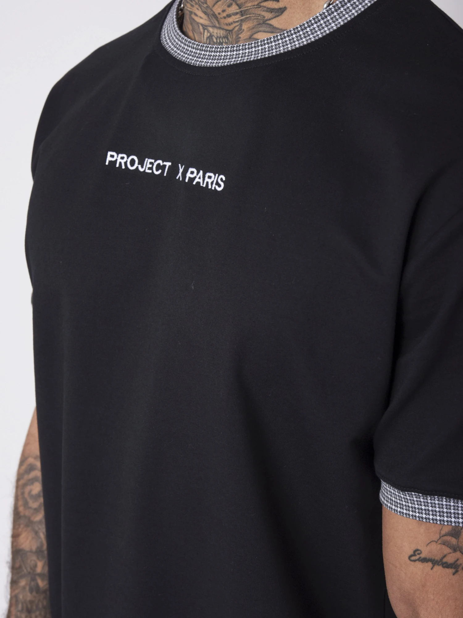 T-Shirt Col Et Manches Carreaux – Image 5