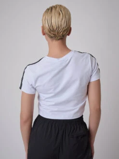 Tee-shirt Crop Logo Relief